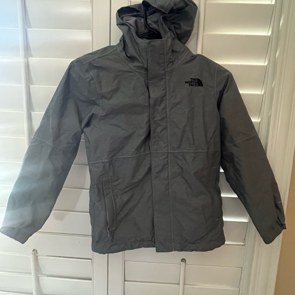 Kids North Face Gray Raincoat with Hood and Weather-Resistant Shell & Fleece